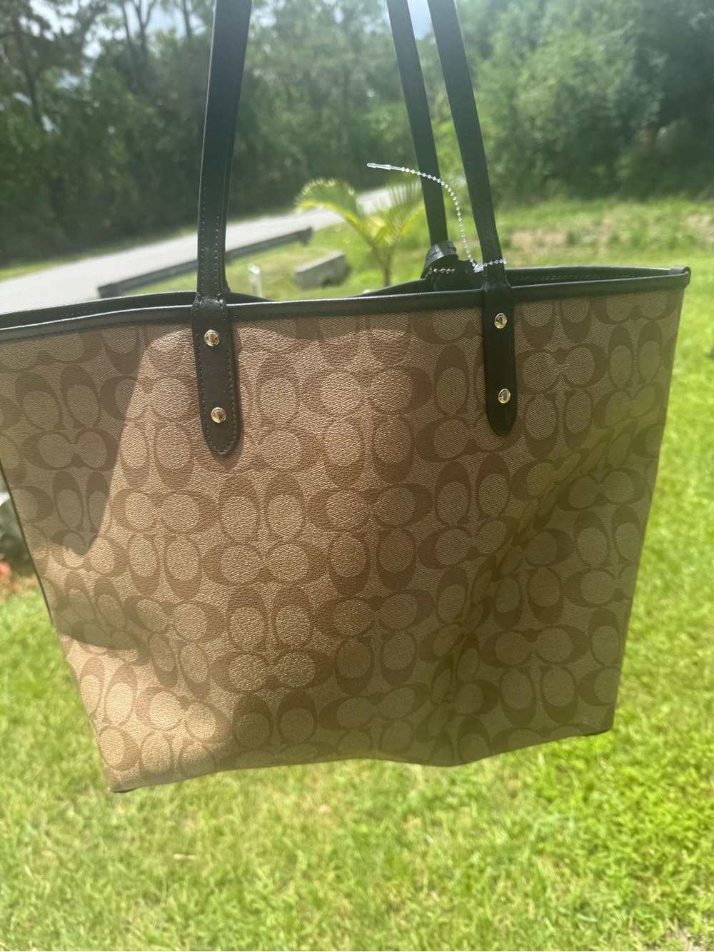 Coach x Pacman Reversible City tote like new - Picture 9 of 10